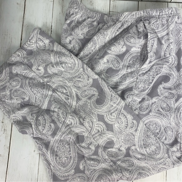 Adonna Womens 2 Piece Fleece Pajama Set Size 1X Gray Paisley Sleep Lounge Soft - Picture 3 of 3